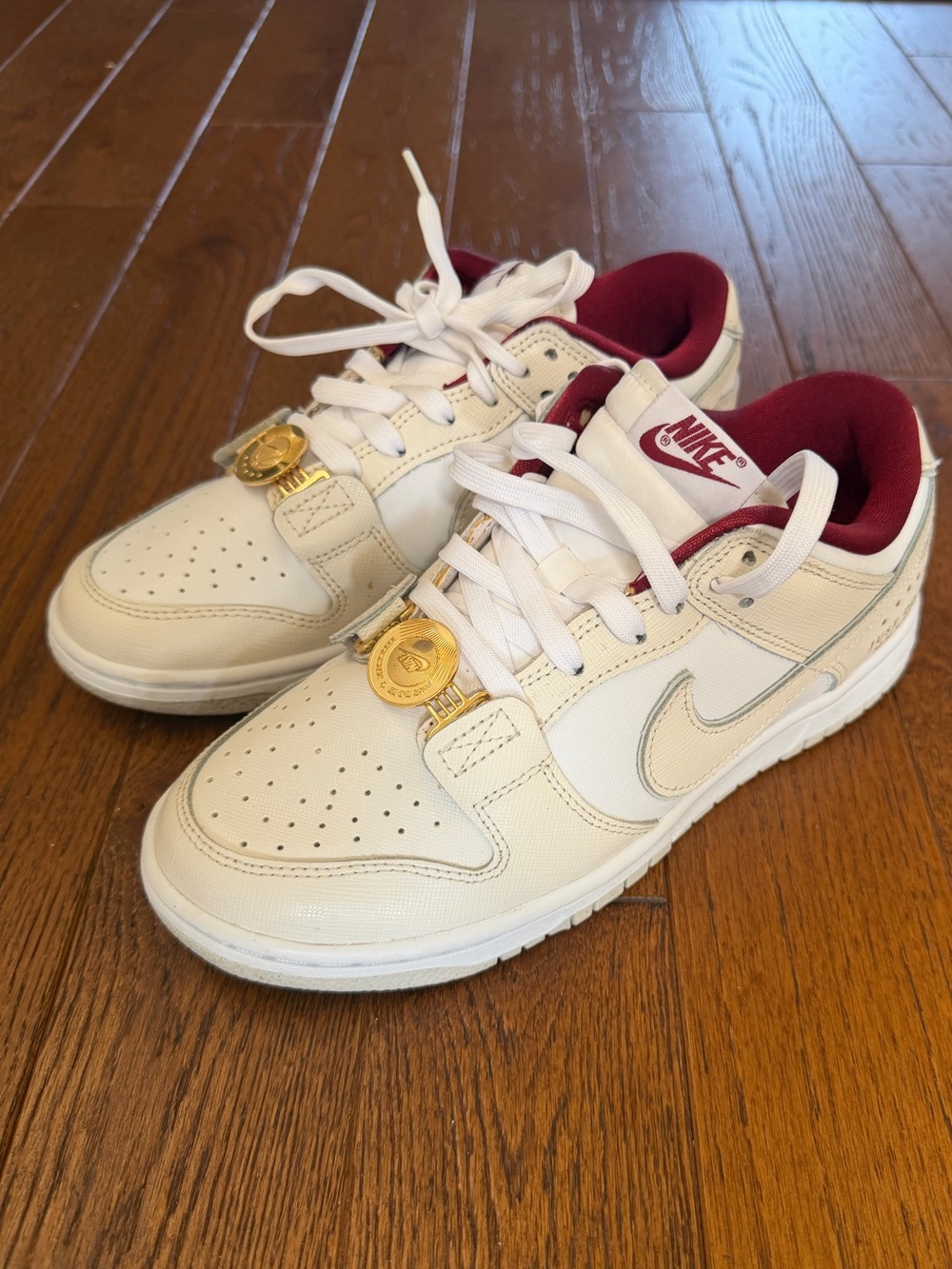 Nike Dunk Sneakers White with Burgundy Lining